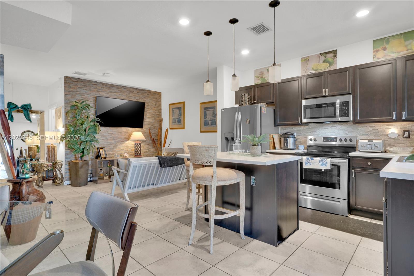COCO PALM VILLAS - Residential