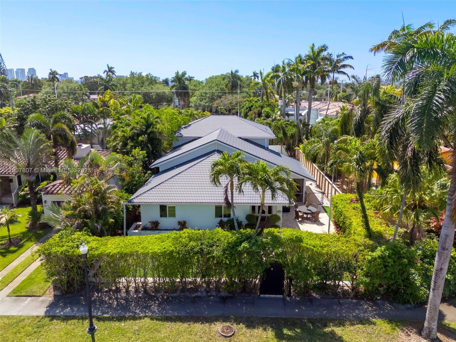 1550 Tyler St, Hollywood, Broward County, Florida - 3 Bedrooms  
2 Bathrooms - 