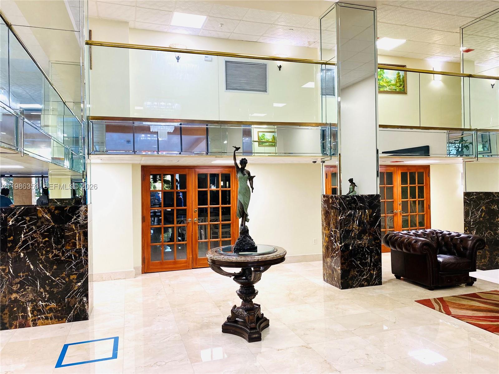 WINSTON TOWERS 600 CONDO - Residential Lease