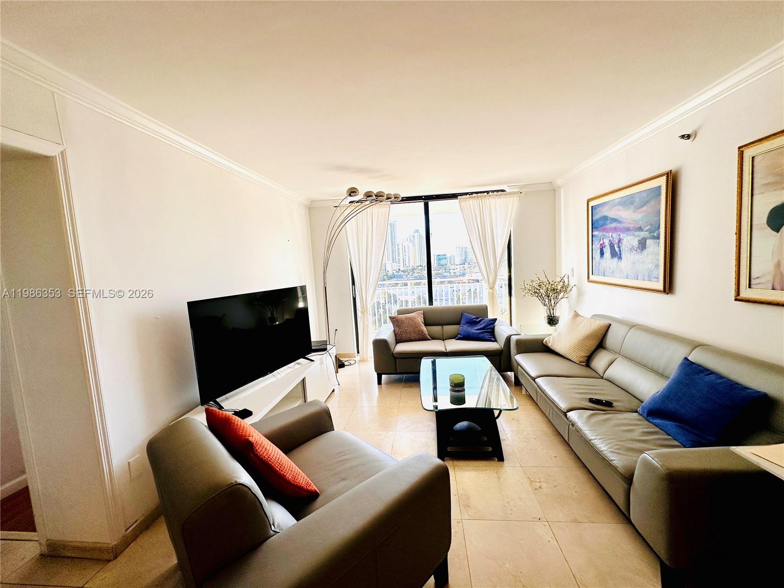 210 174th St 1104