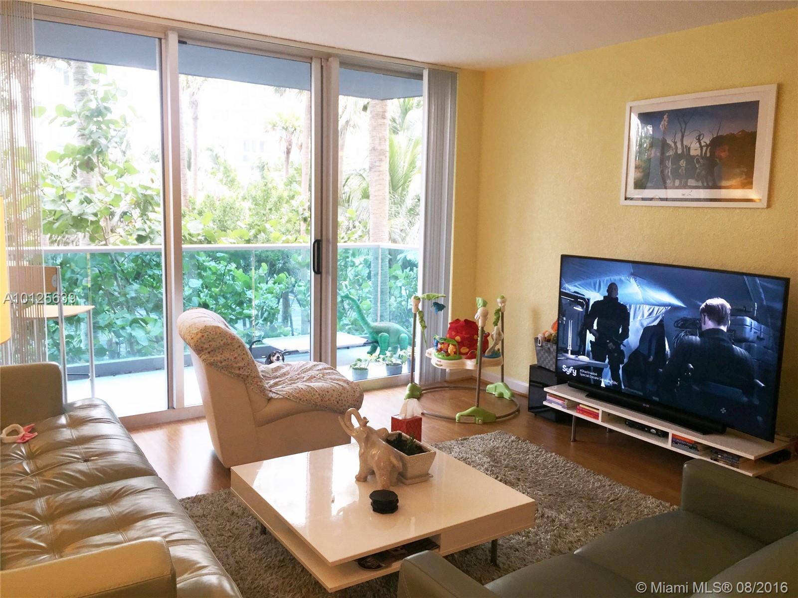 2 BEDROOM 2 BATH, UNFURNISHED. STEPS FROM THE BEACH. GREAT BUILDING. NEW KITCHEN WITH GRANITE COUNTERTOPS. BRAND NEW LAMINATE FLOORS. UPDATED BATHROOMS