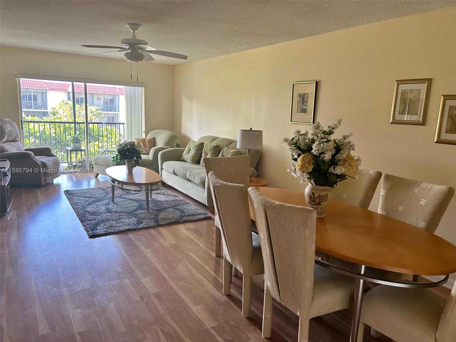 Photo 1 of 371 S Hollybrook Dr 308, Pembroke Pines, Florida, $189,000, Web #: 11595794