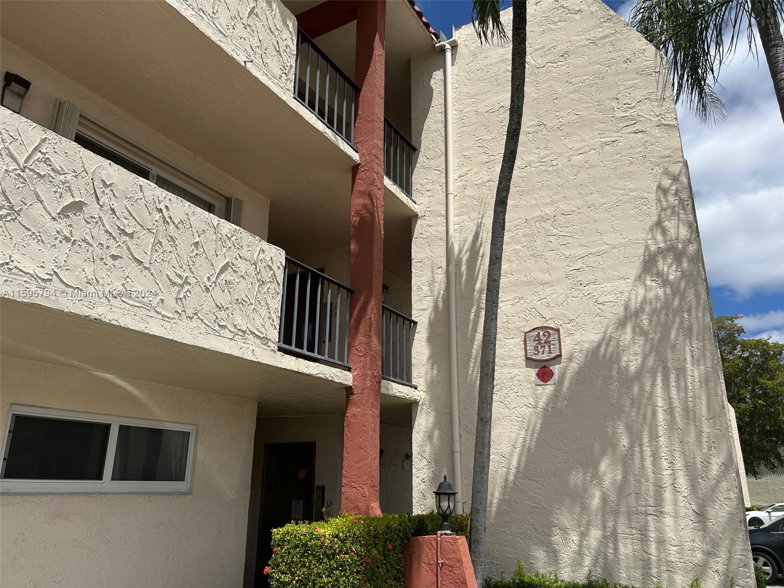 Photo 42 of 59 of 371 S Hollybrook Dr 308 condo
