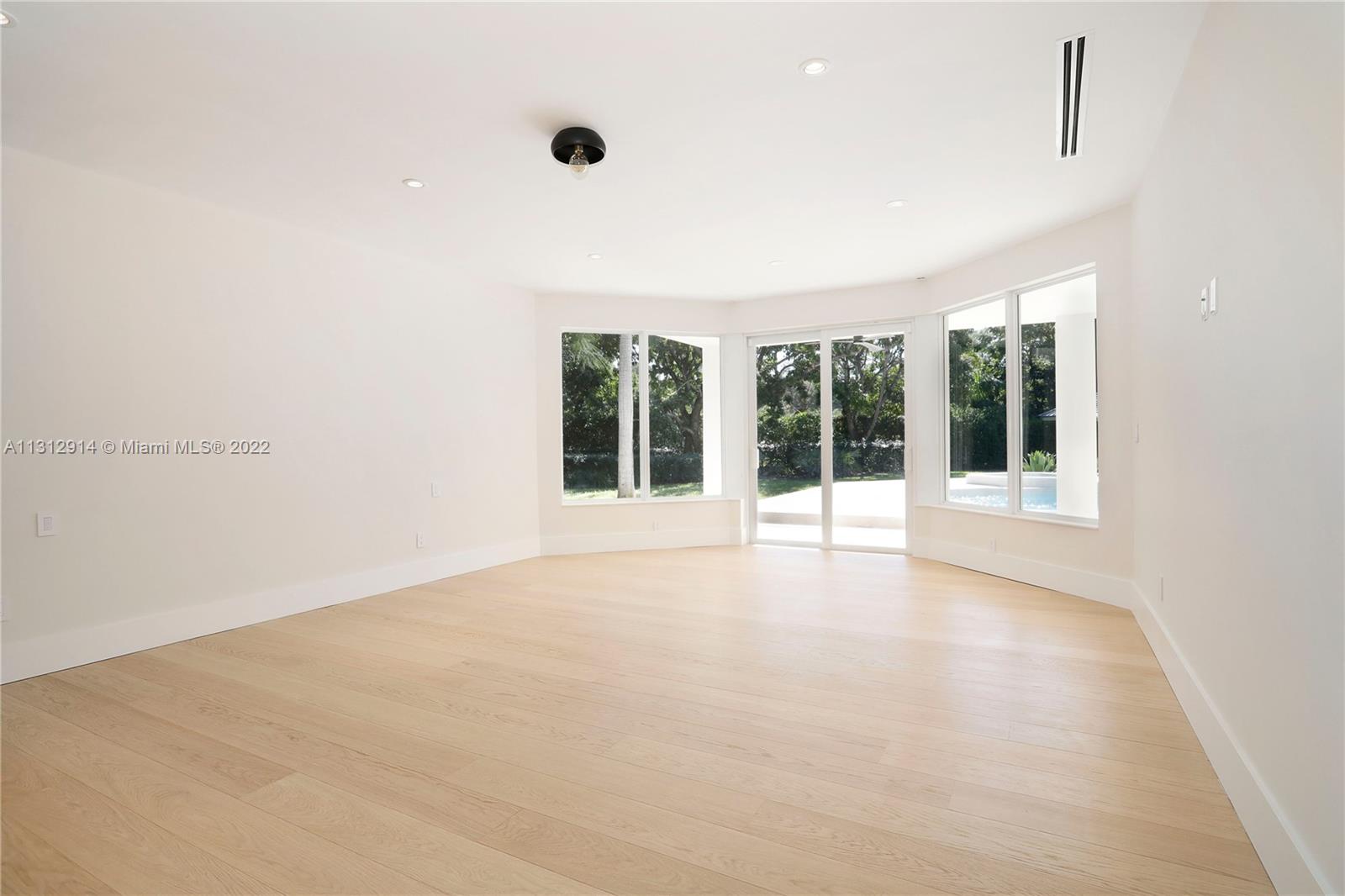 AVOCADO LAND CO SUB - Residential