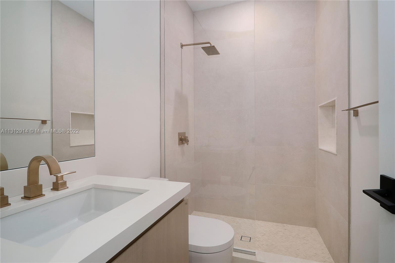 AVOCADO LAND CO SUB - Residential