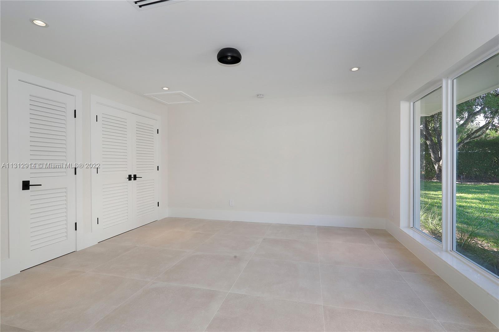 AVOCADO LAND CO SUB - Residential