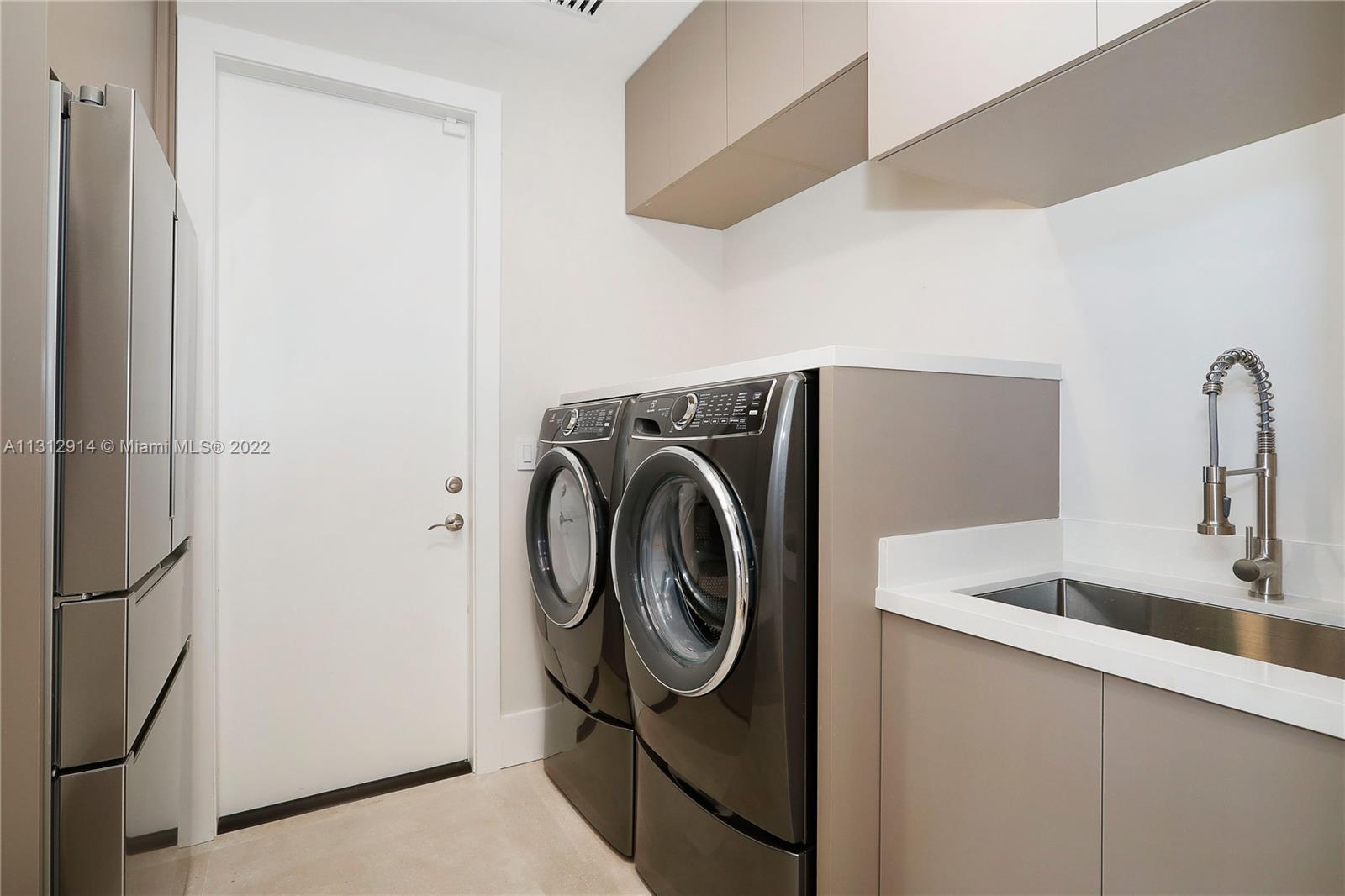 AVOCADO LAND CO SUB - Residential