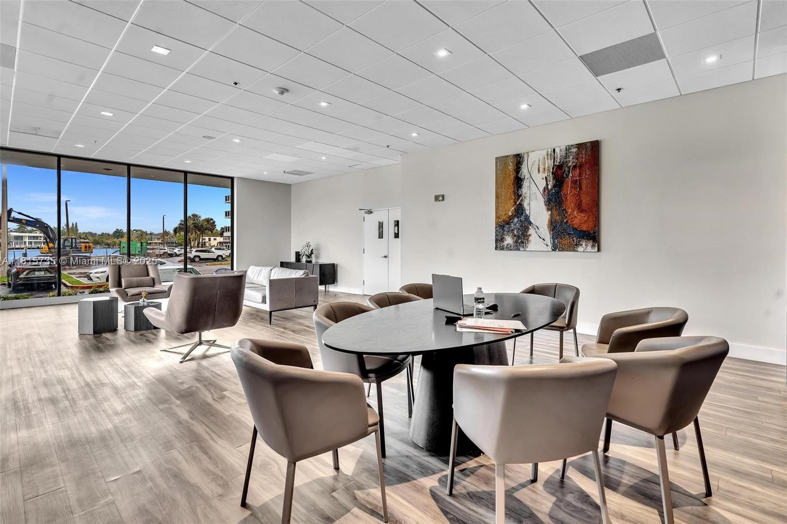 WATERVIEW CONDO - Residential
