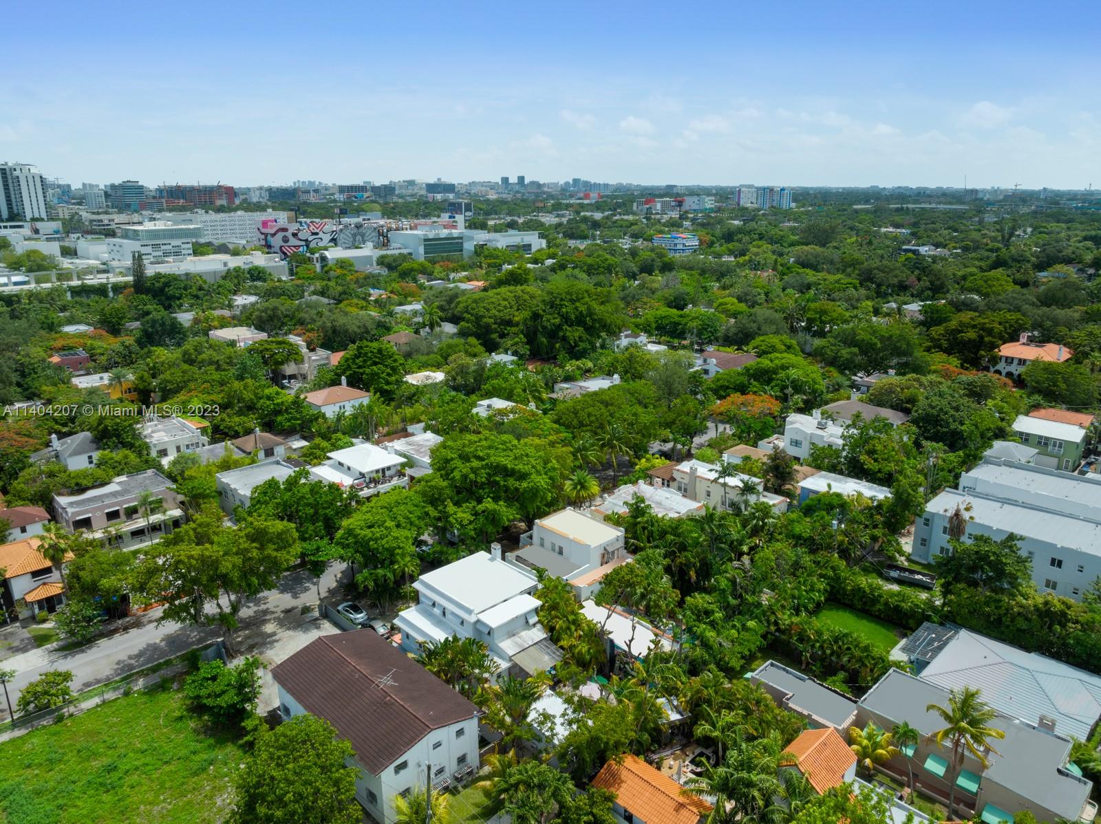 SHADOWLAWN - Residential