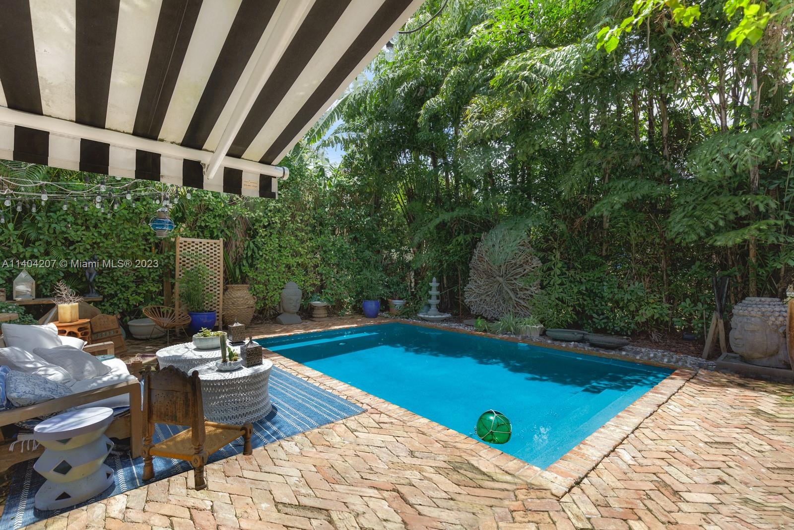 SHADOWLAWN - Residential