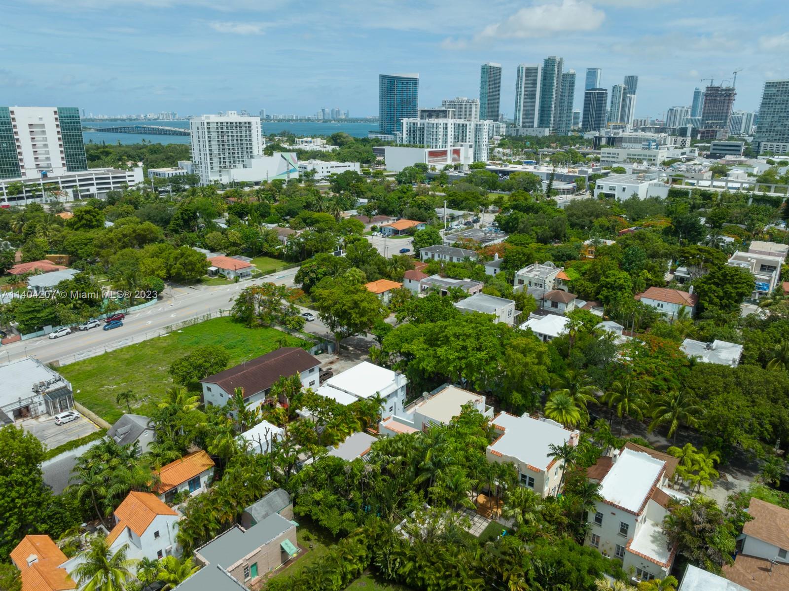 SHADOWLAWN - Residential