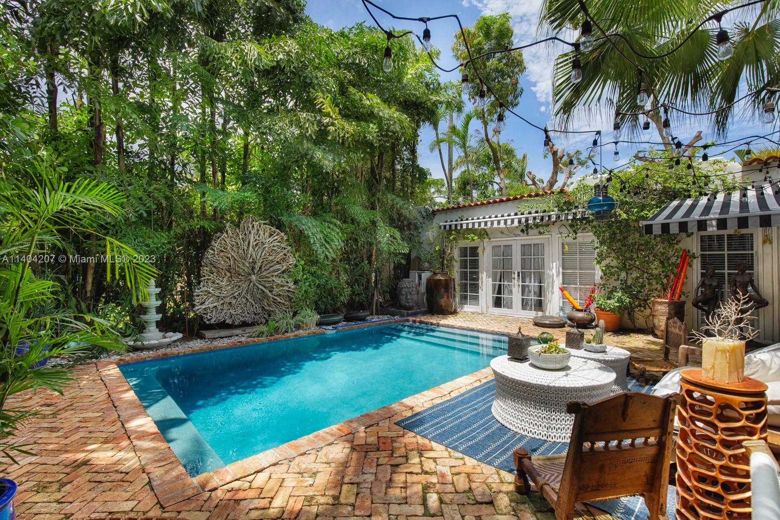 SHADOWLAWN - Residential