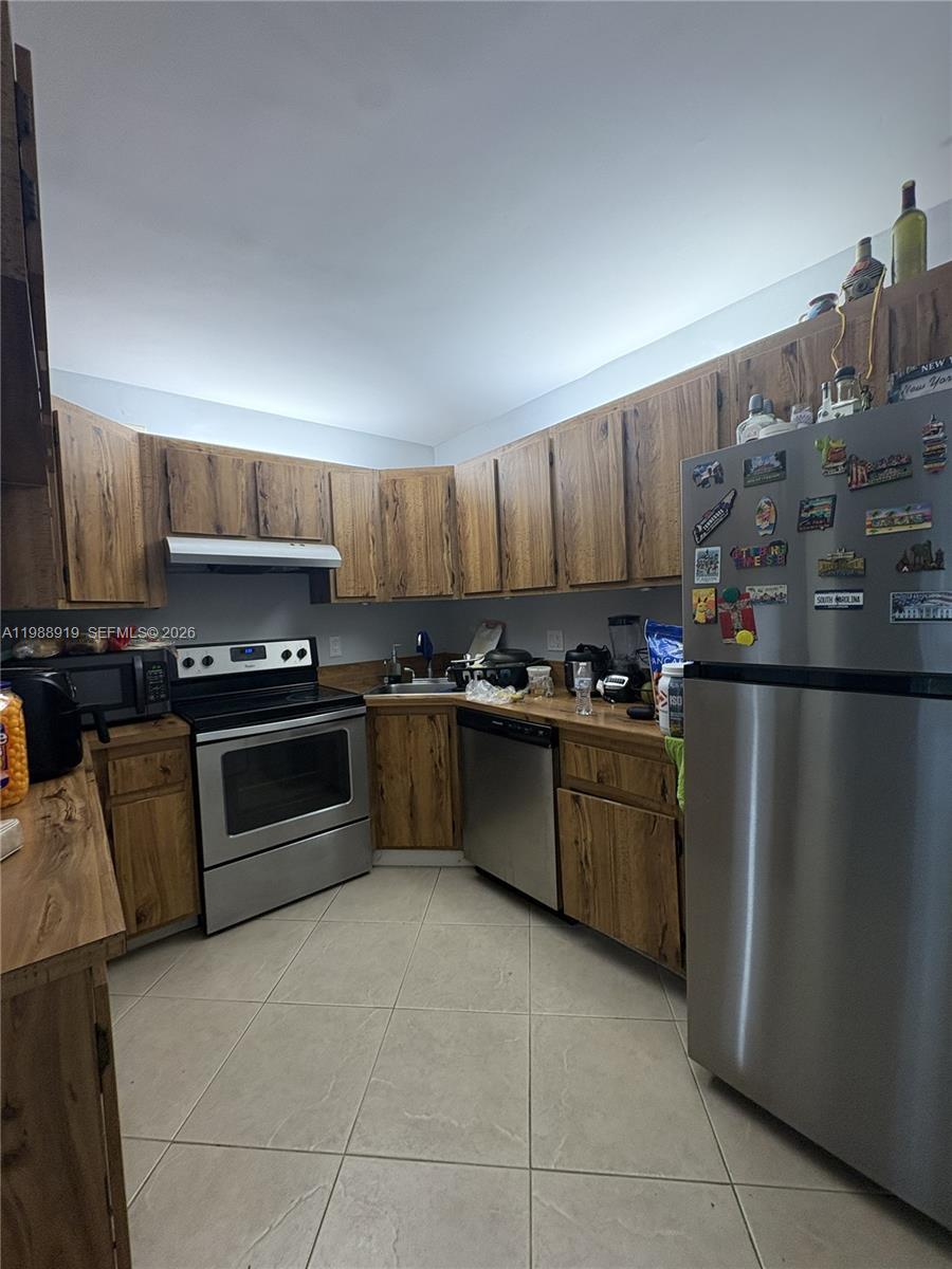 PINE RIDGE NORTH VILLAGE - Residential