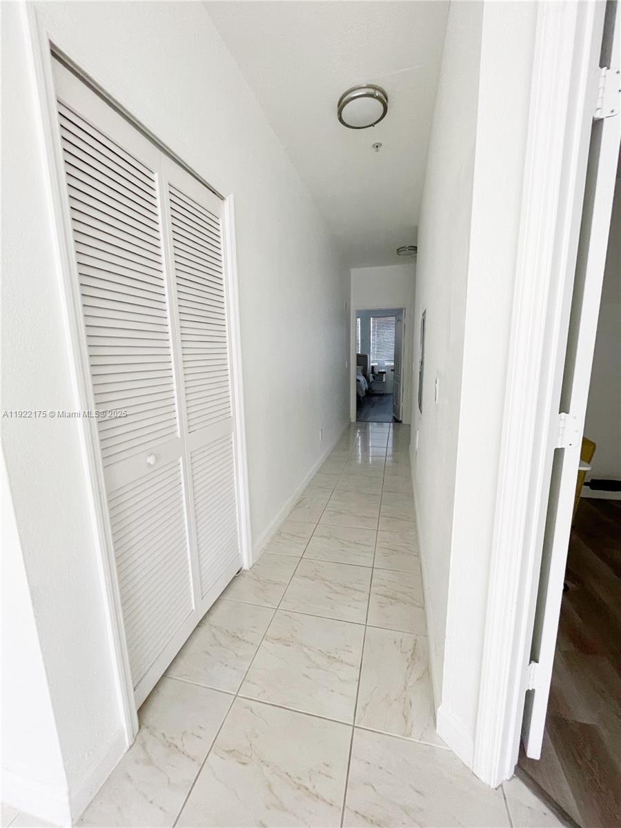 COURTYARDS THREE CONDO - Residential