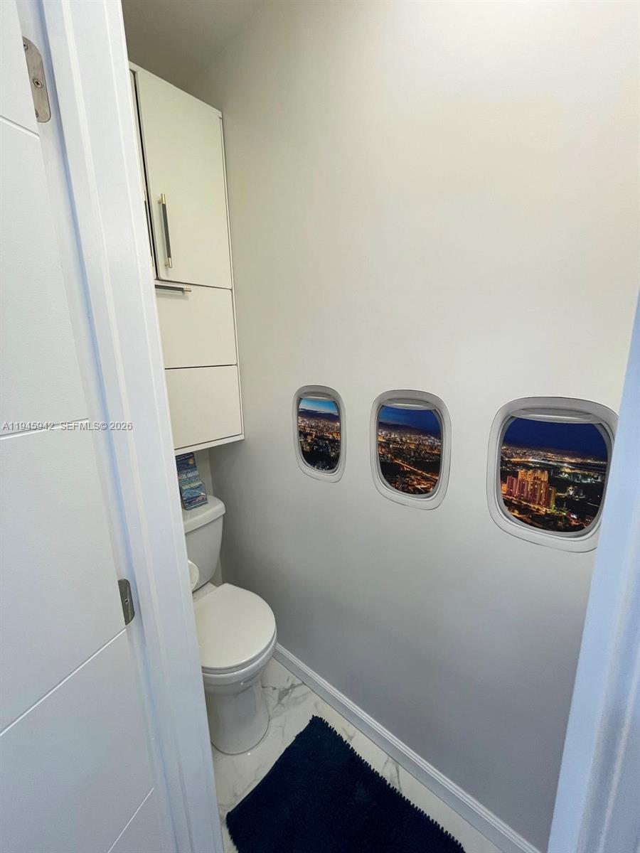 THUNDERBIRD - Residential