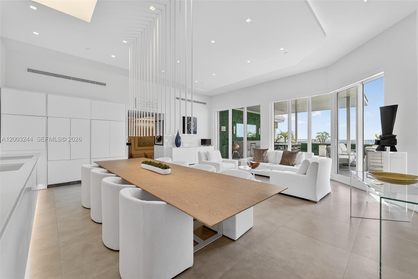 COURTS BRICKELL KEY CONDO - Residential