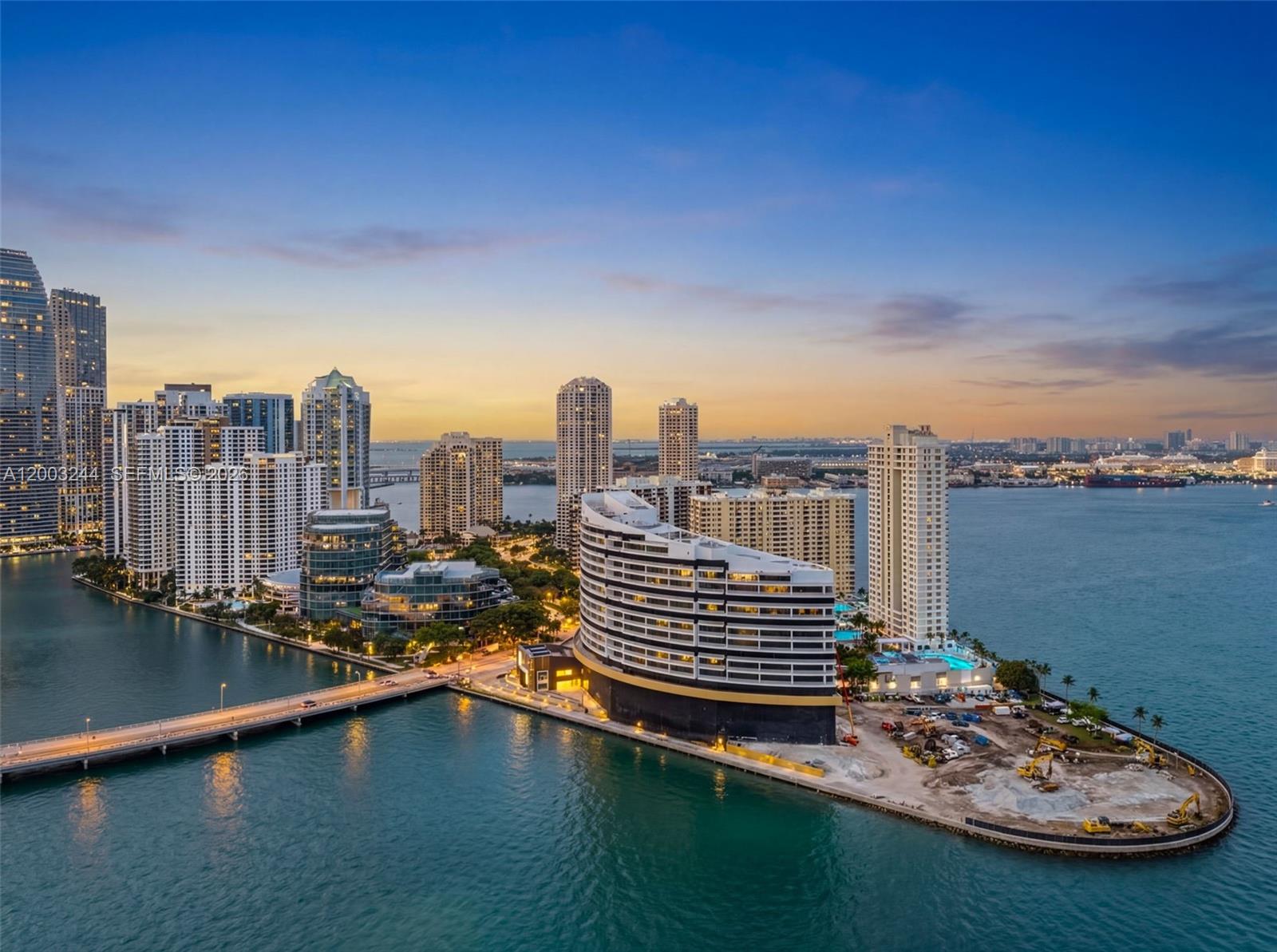 COURTS BRICKELL KEY CONDO - Residential
