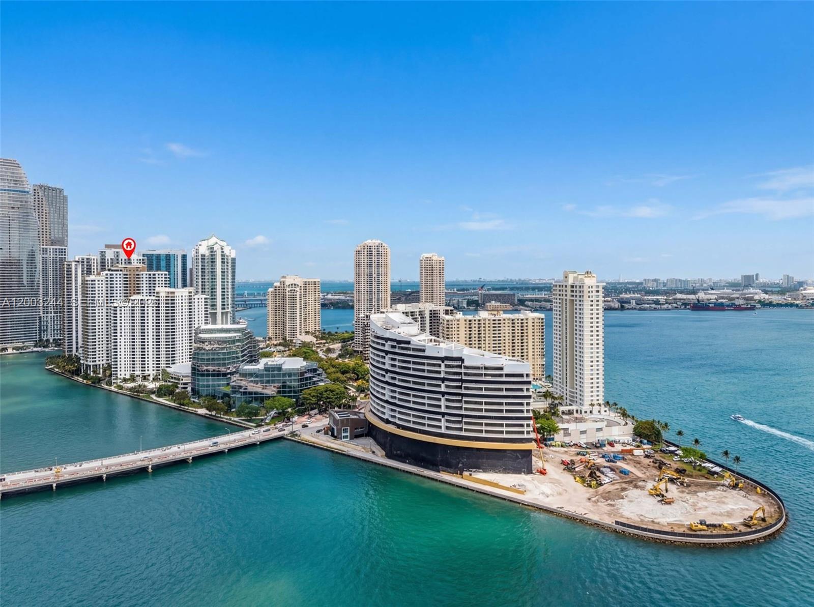 COURTS BRICKELL KEY CONDO - Residential