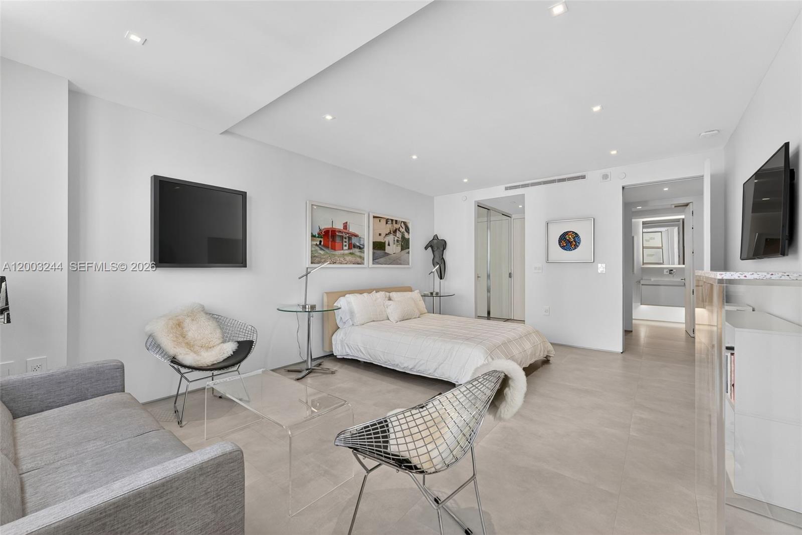 COURTS BRICKELL KEY CONDO - Residential