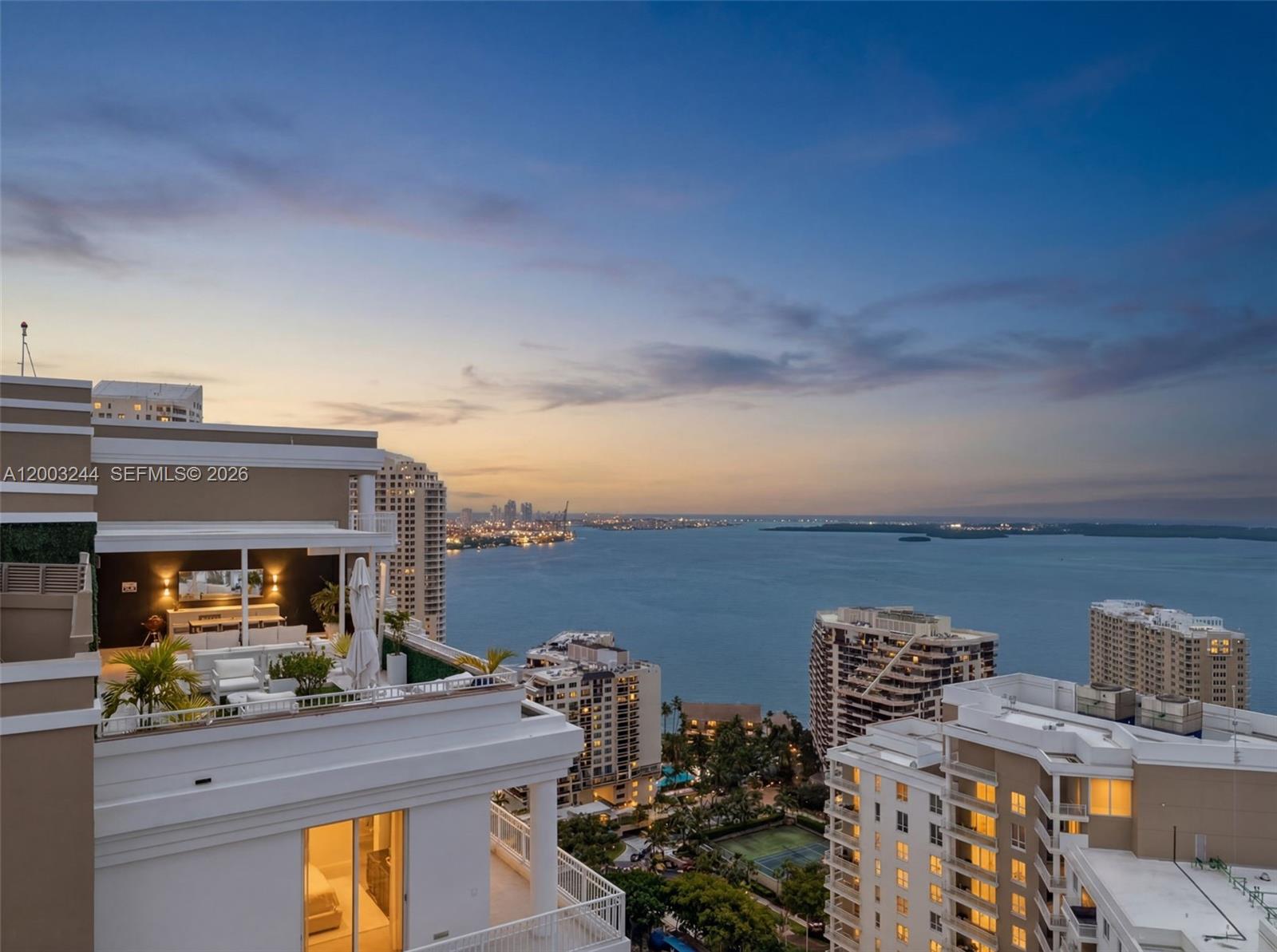 COURTS BRICKELL KEY CONDO - Residential