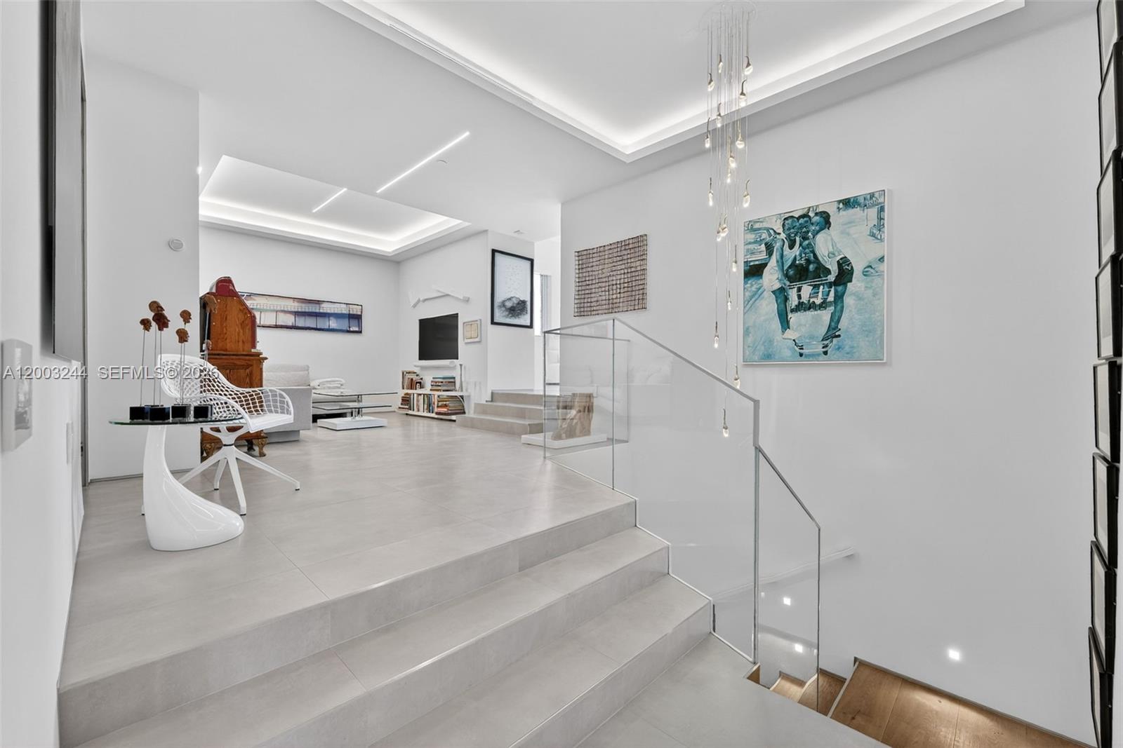 COURTS BRICKELL KEY CONDO - Residential