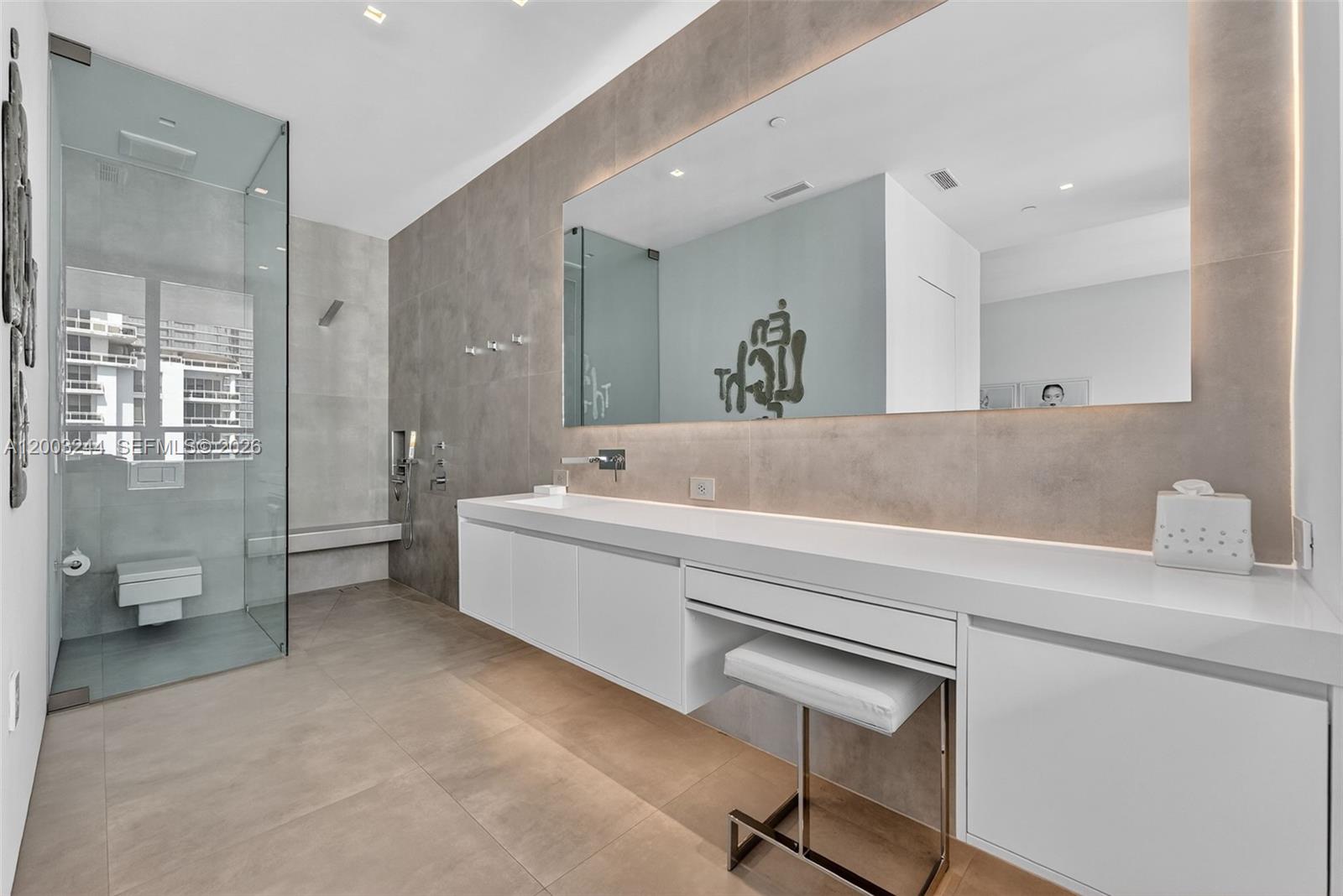 COURTS BRICKELL KEY CONDO - Residential