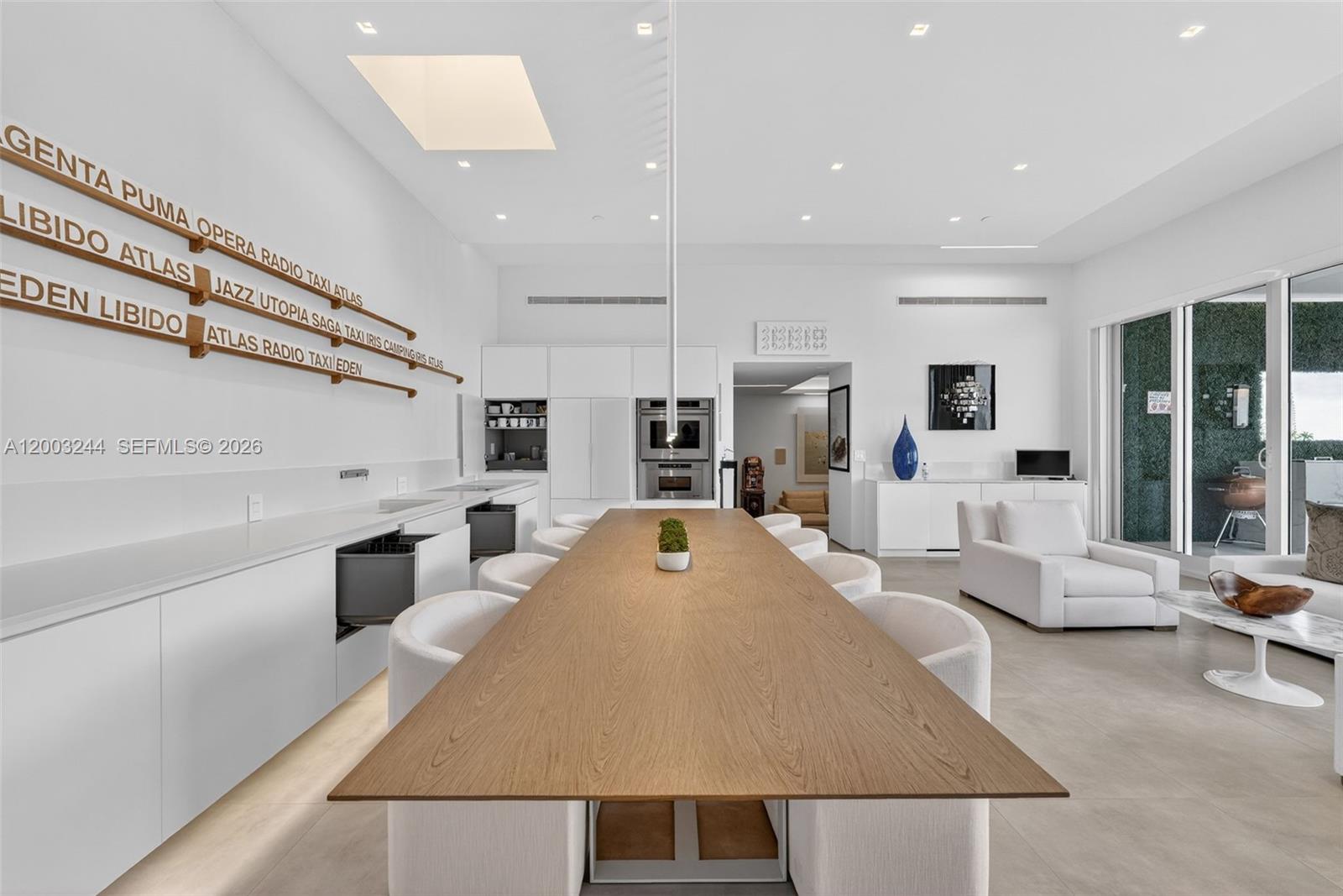 COURTS BRICKELL KEY CONDO - Residential