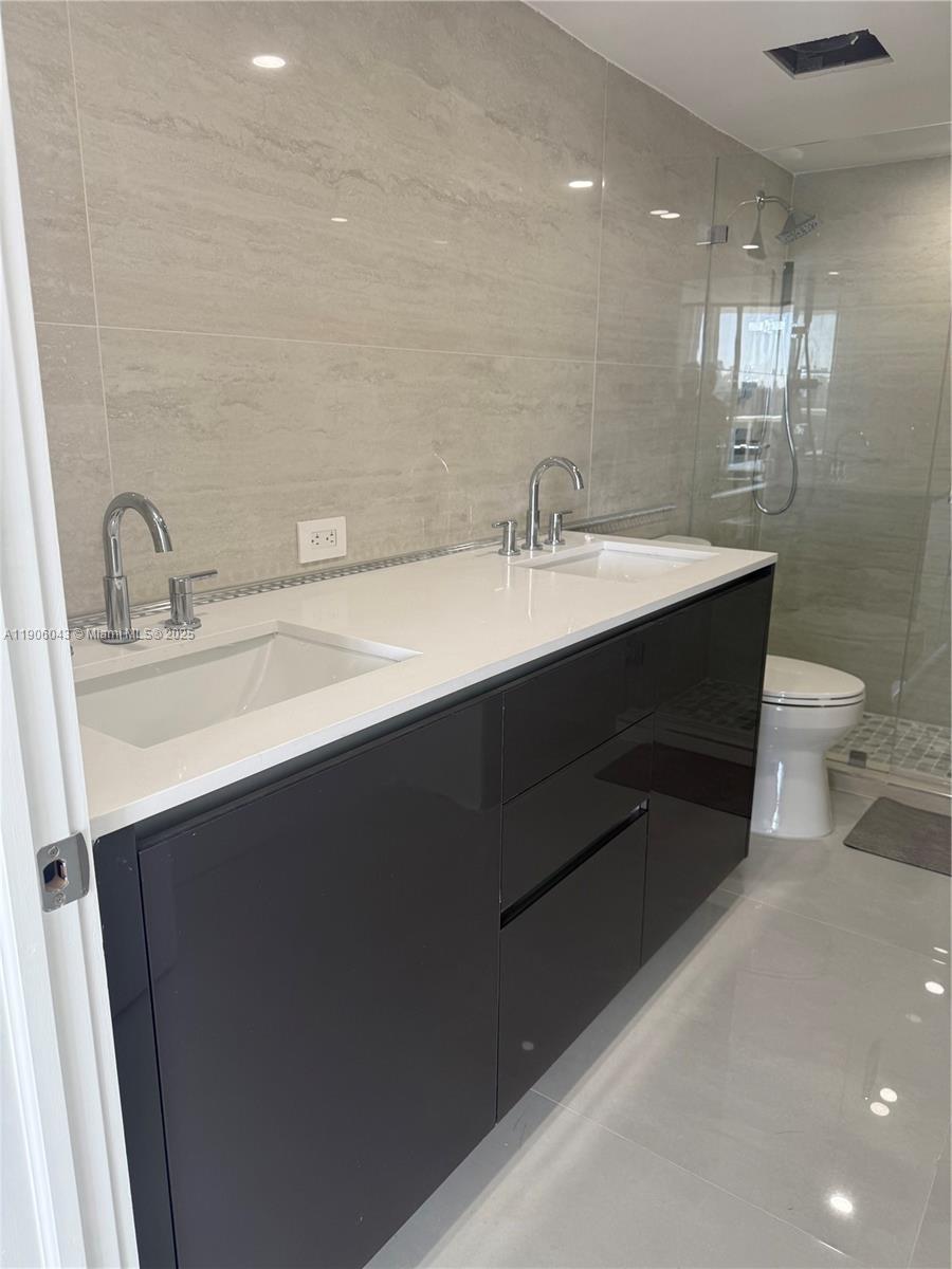 AVENTURA ELDORADO CONDO - Residential Lease