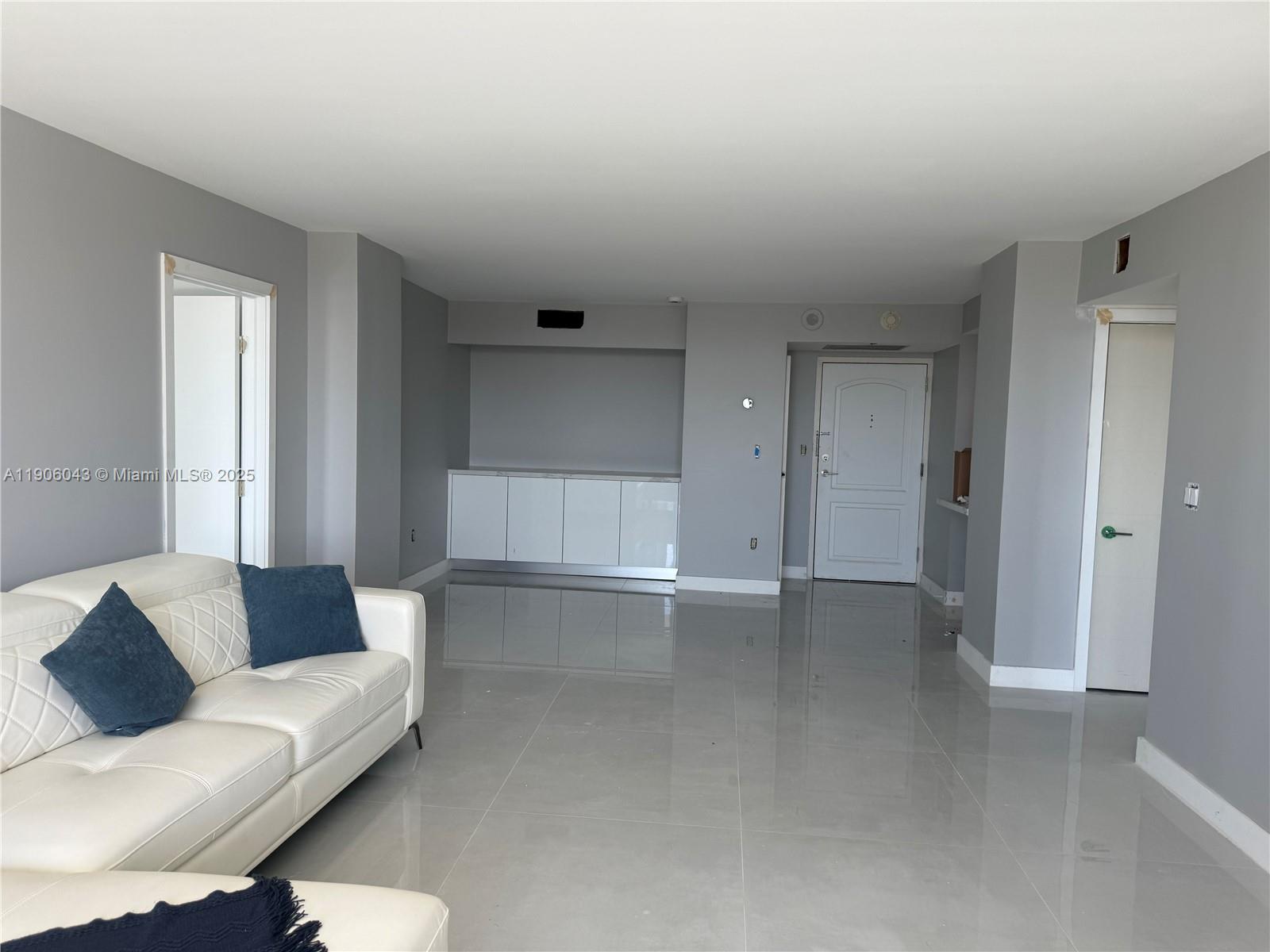 AVENTURA ELDORADO CONDO - Residential Lease