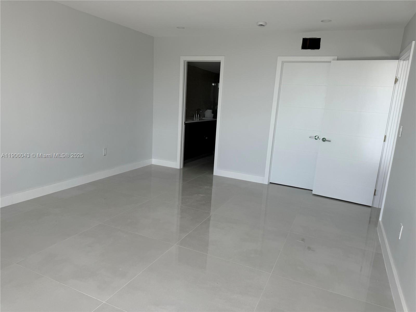 AVENTURA ELDORADO CONDO - Residential Lease