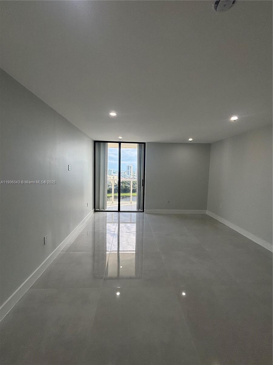 AVENTURA ELDORADO CONDO - Residential Lease