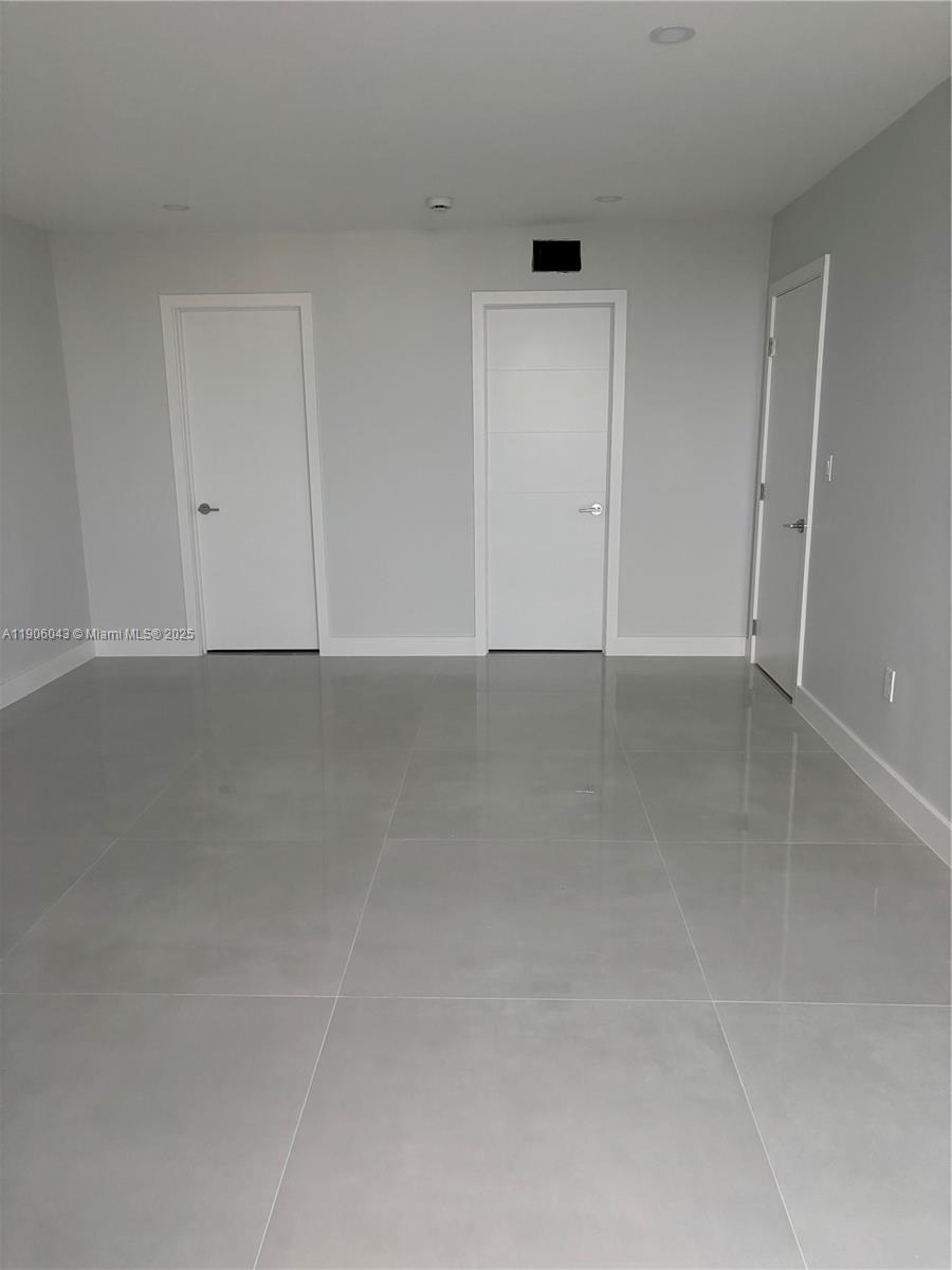 AVENTURA ELDORADO CONDO - Residential Lease