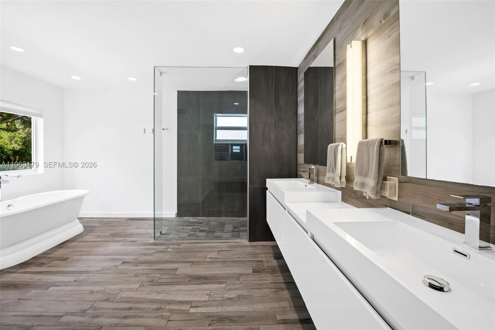 OAK HAVEN SEC 2 - Residential