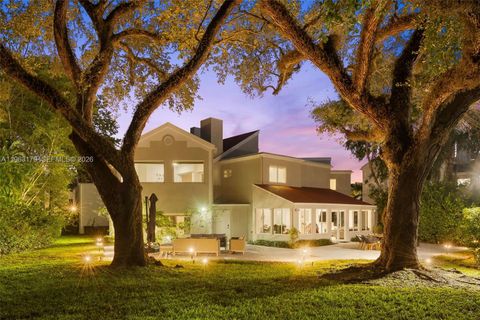 1961 S Oak Haven Cir Miami FL 33179