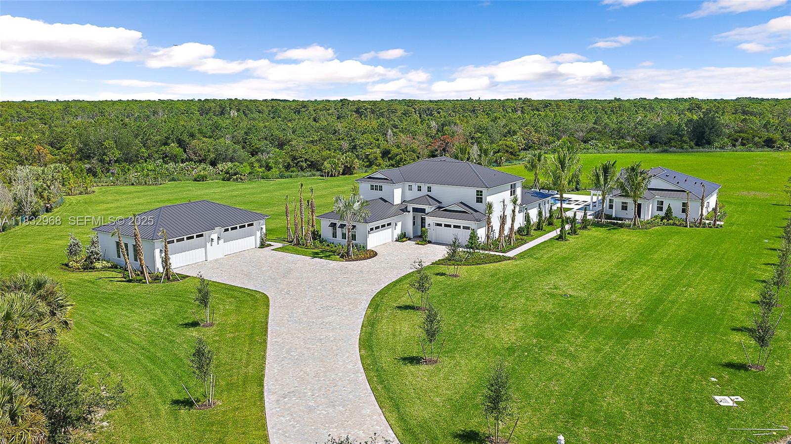 19505 SE Turnbridge Dr