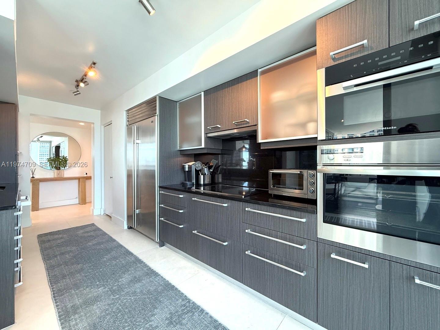 JADE RESIDENCES AT BRICKE - Residential