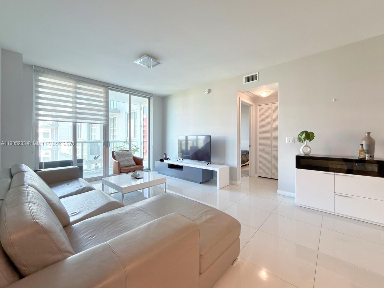 GRAND BAY COMMONS SOUTH - Residential