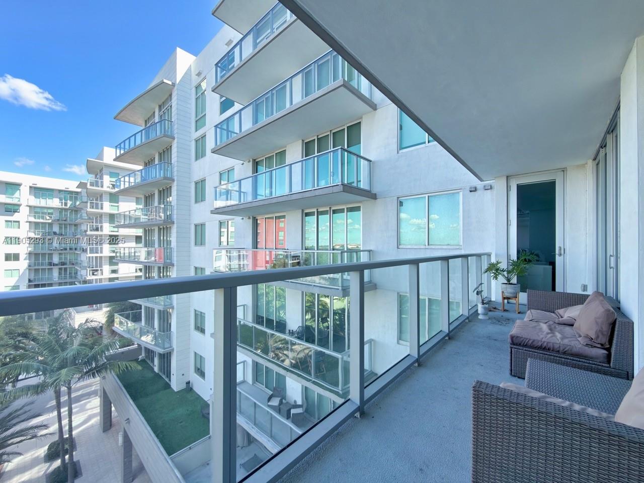 GRAND BAY COMMONS SOUTH - Residential