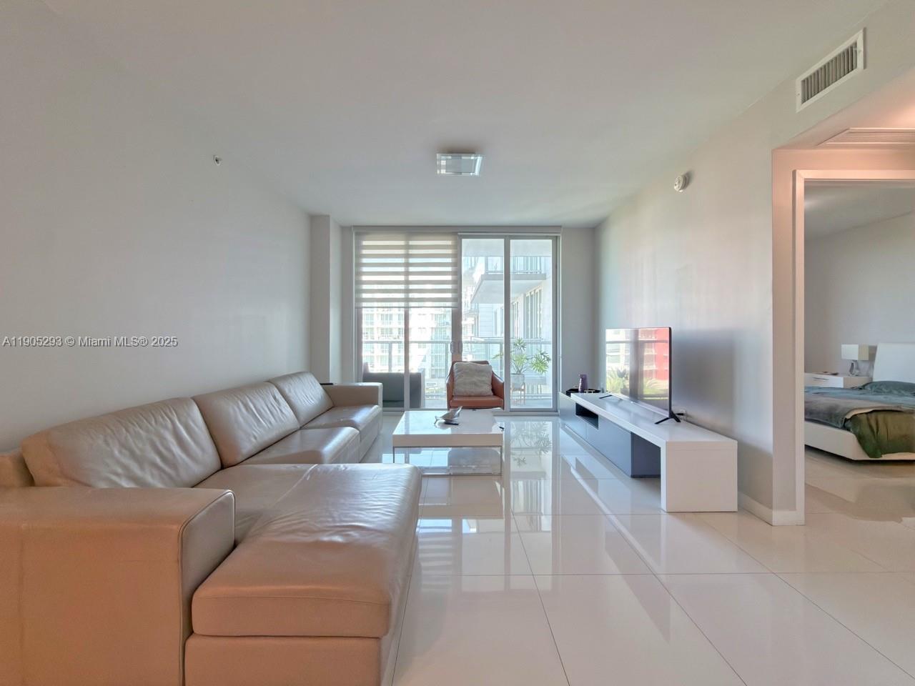 GRAND BAY COMMONS SOUTH - Residential