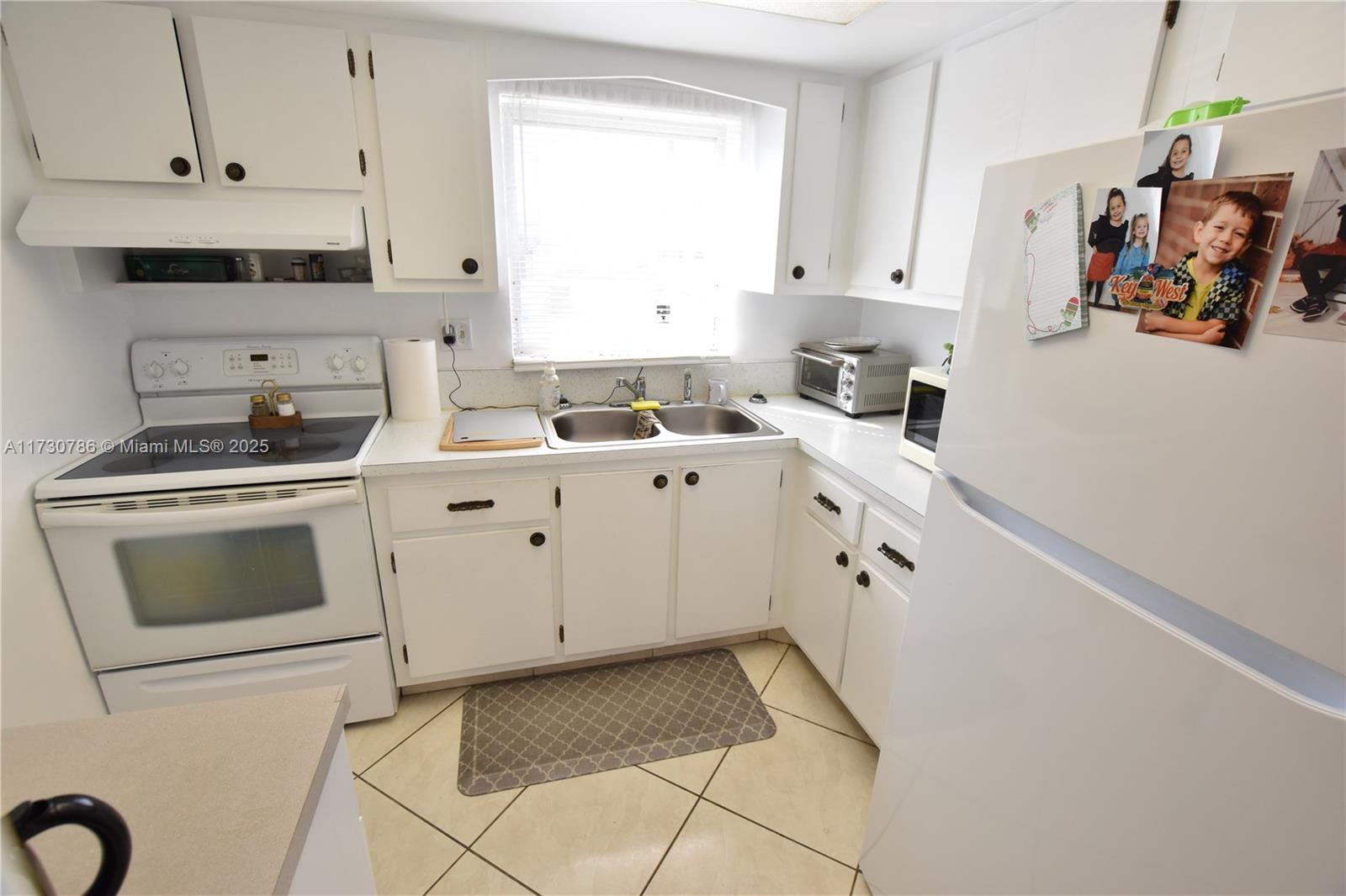 CRESTHAVEN VILLAS CONDO 2 - Residential