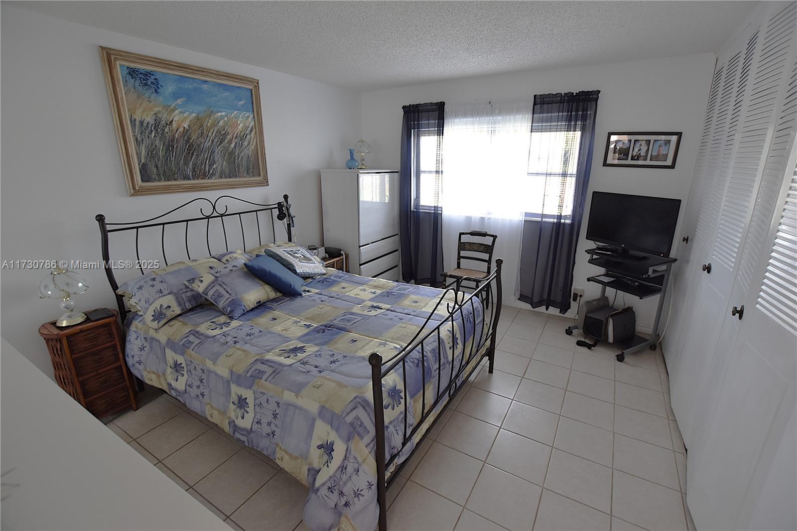 CRESTHAVEN VILLAS CONDO 2 - Residential