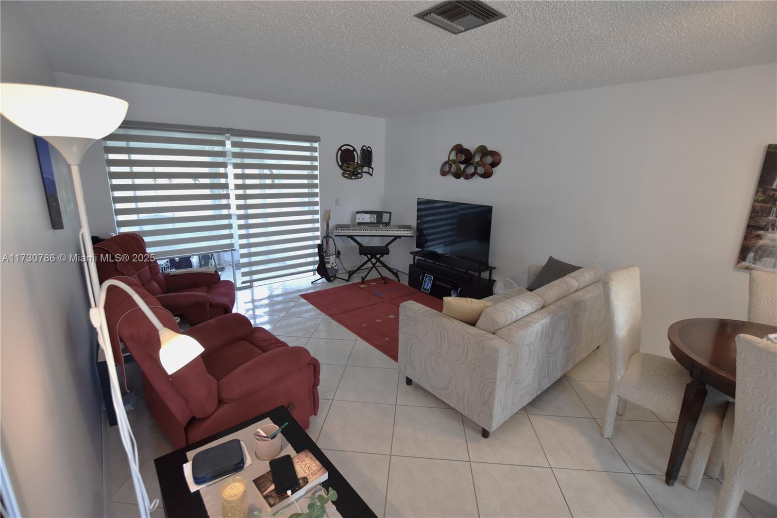 CRESTHAVEN VILLAS CONDO 2 - Residential