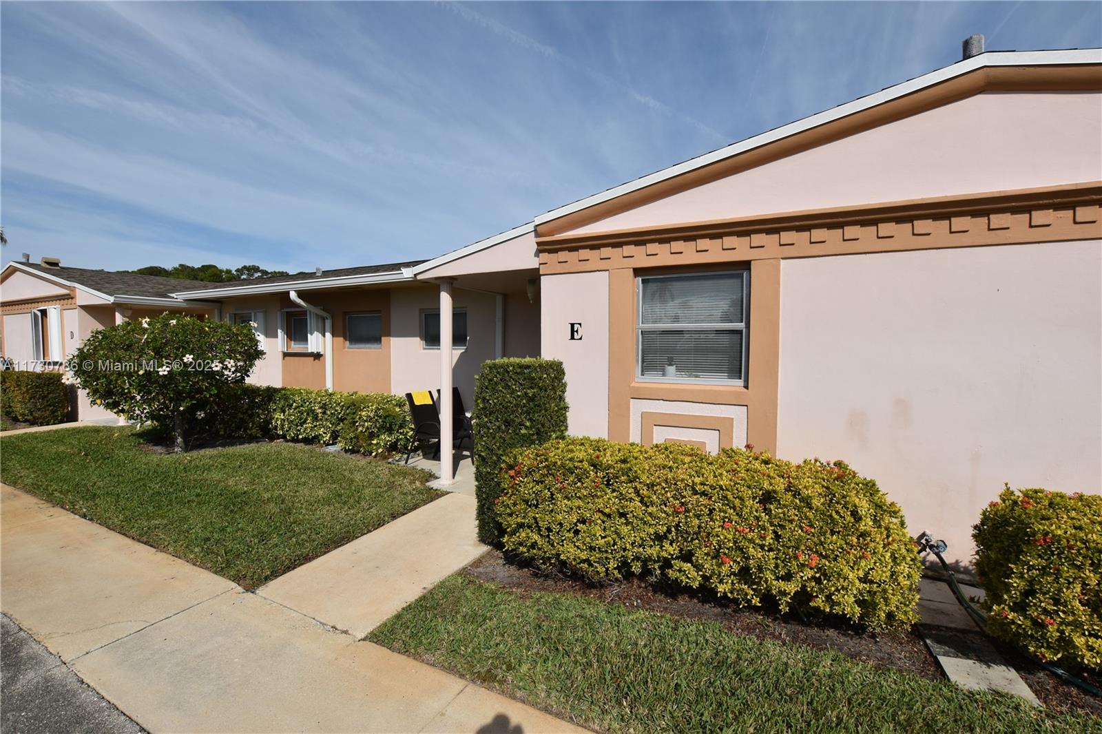 CRESTHAVEN VILLAS CONDO 2 - Residential