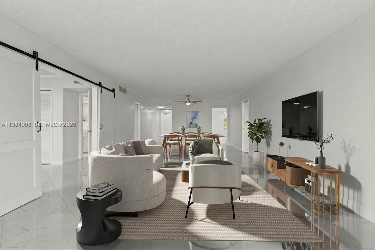 3970 Oaks Clubhouse Dr 407