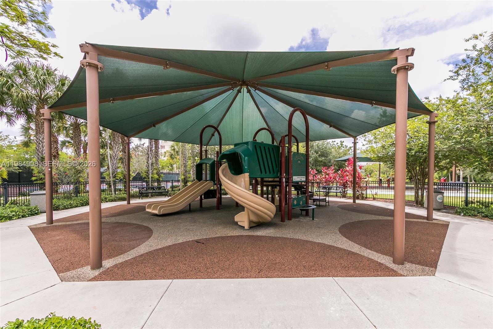 NO 78A PALM-AIRE COUNTRY - Residential