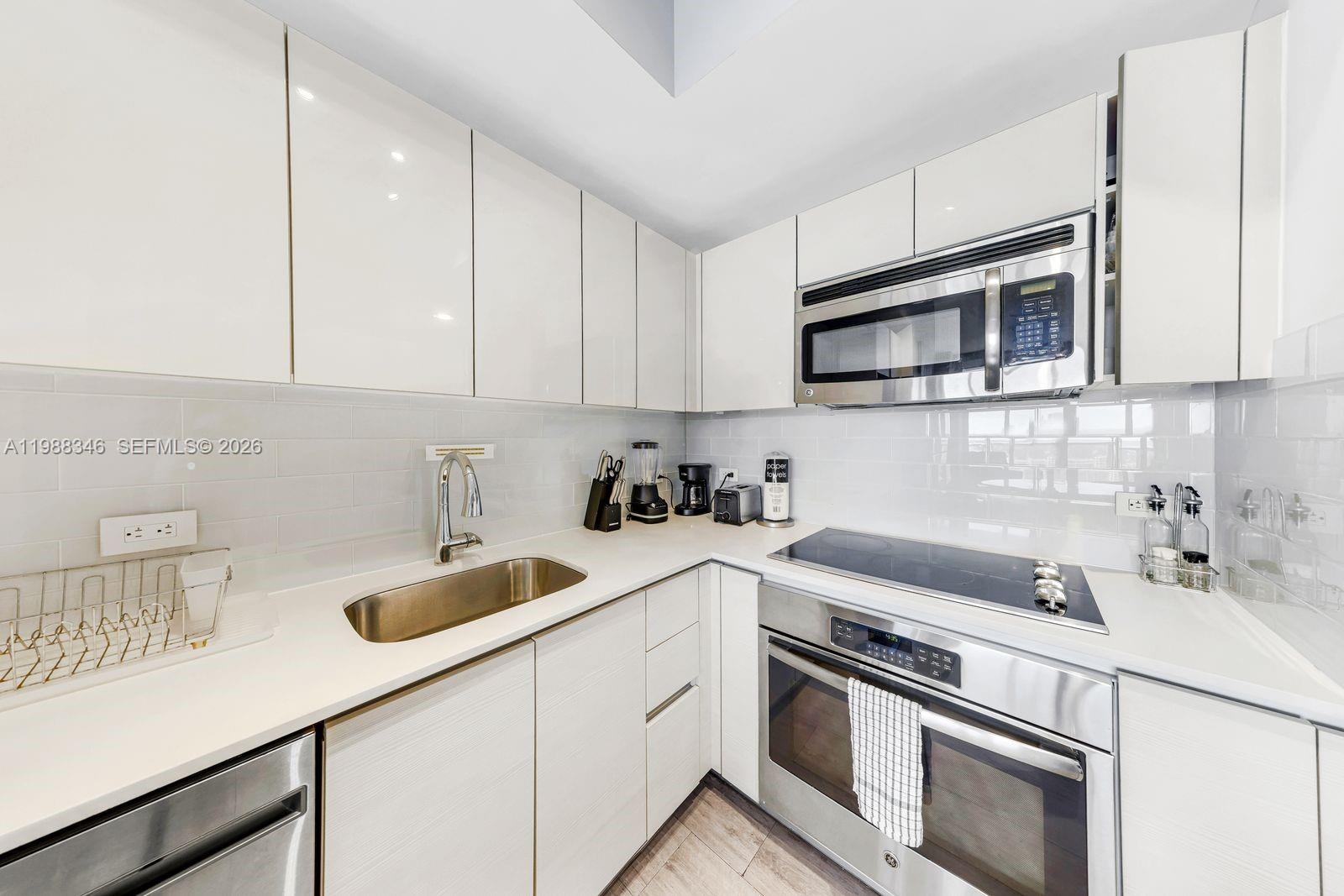 BEACHWALK CONDOMINIUM - Residential