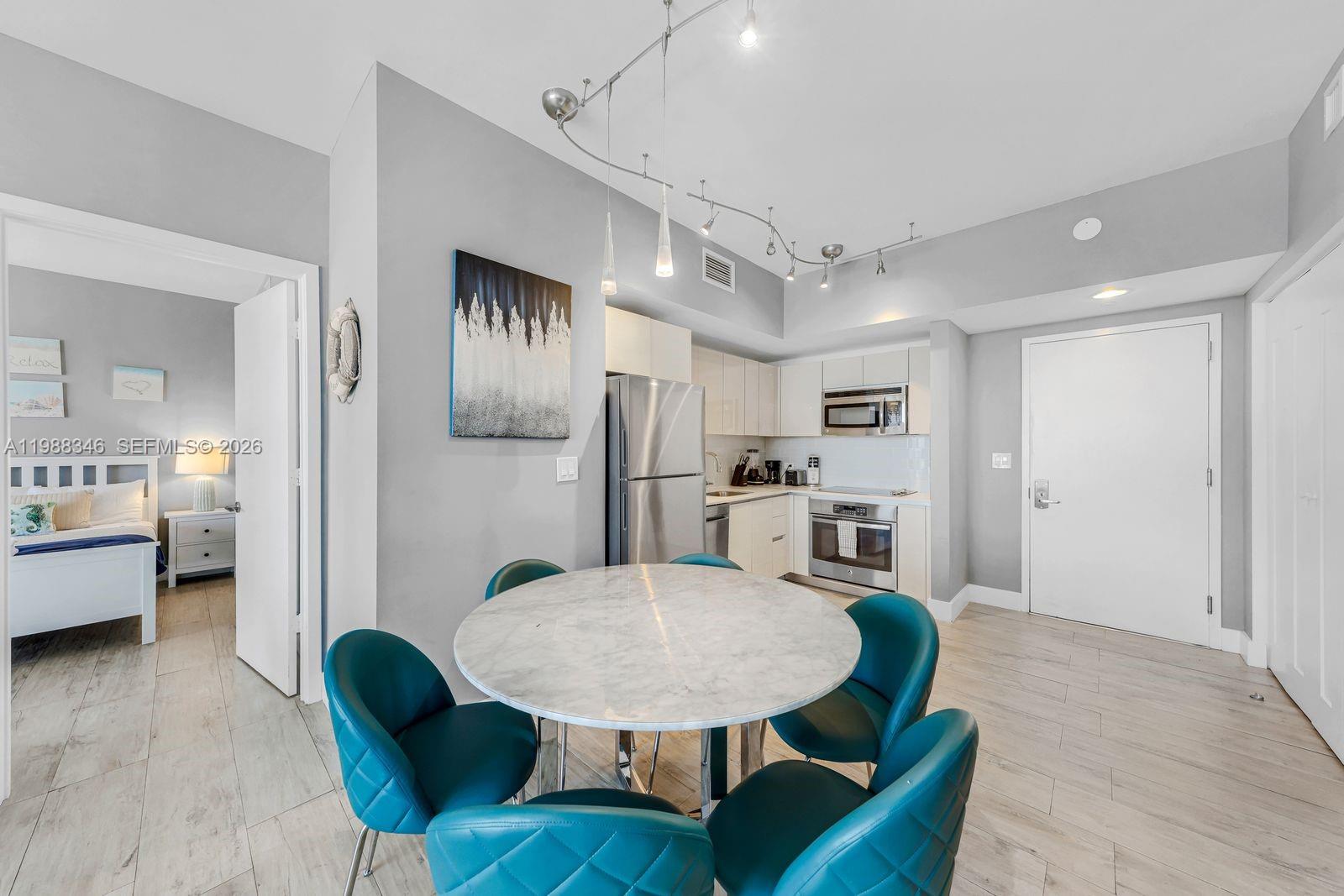 BEACHWALK CONDOMINIUM - Residential