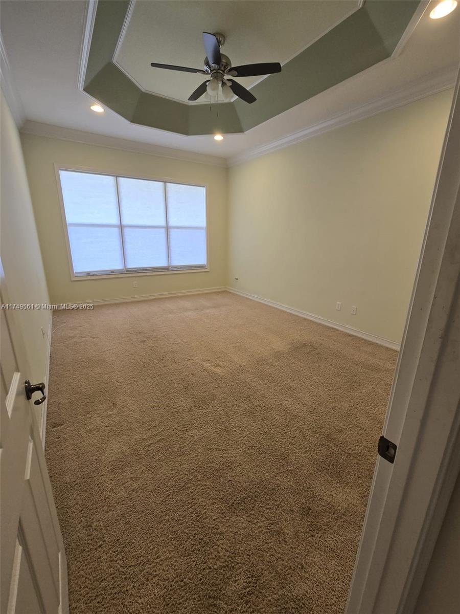 VALENCIA POINTE 3 - Residential