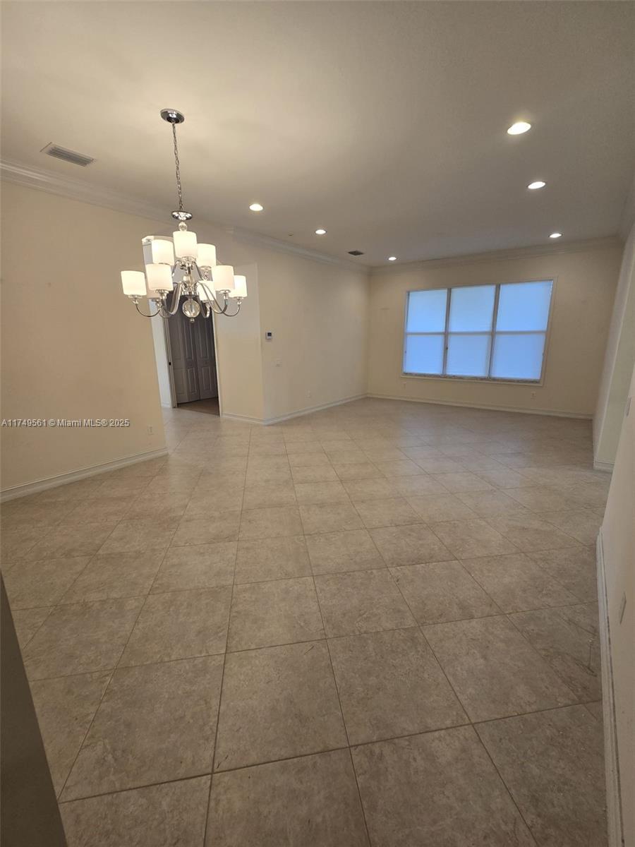 VALENCIA POINTE 3 - Residential