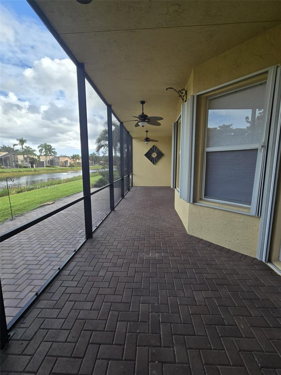 VALENCIA POINTE 3 - Residential